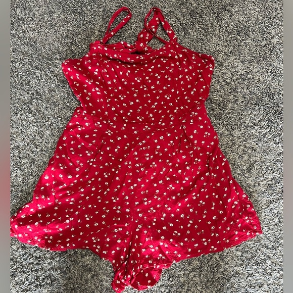 Romper - Picture 1 of 8